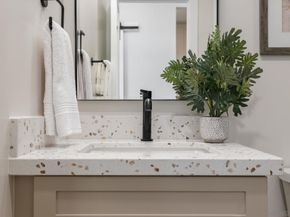 3747 Adams St, Carlsbad CA 92008