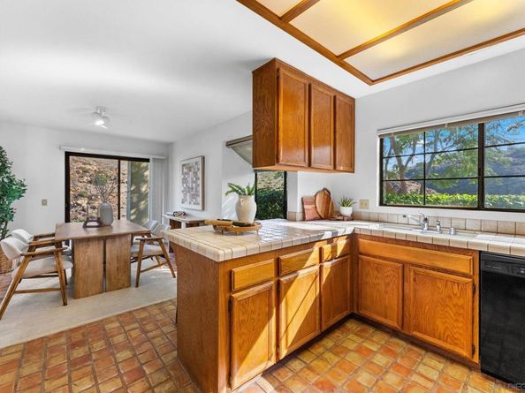 3148 Vista Grande, Carlsbad CA 92009