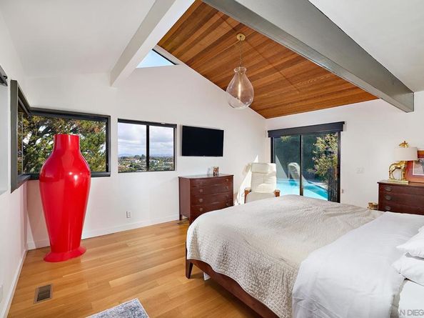 2551 Via Viesta, La Jolla CA 92037