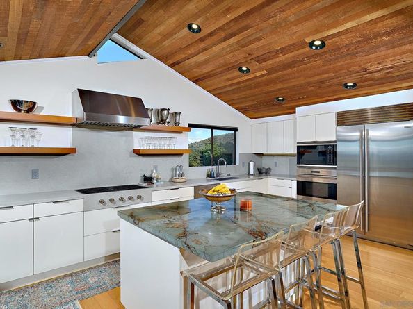 2551 Via Viesta, La Jolla CA 92037