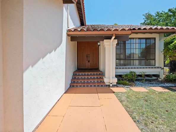 16205 Via Embeleso, San Diego CA 92128