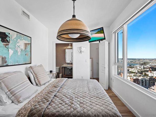 300 W W Beech St 1808, San Diego CA 92101