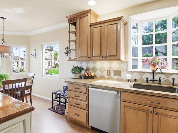 3039 Dumas Street, San Diego CA 92106