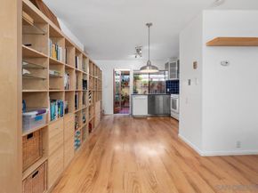 3205 Via Alicante 11, La Jolla CA 92037