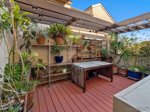 3205 Via Alicante 11, La Jolla CA 92037