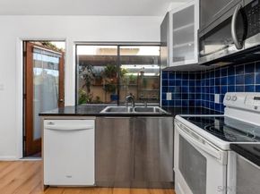 3205 Via Alicante 11, La Jolla CA 92037