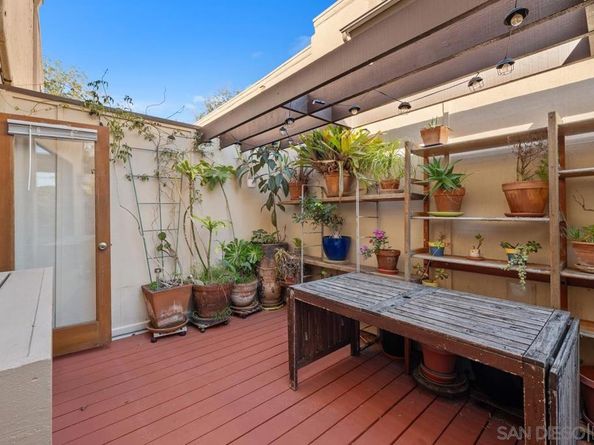 3205 Via Alicante 11, La Jolla CA 92037