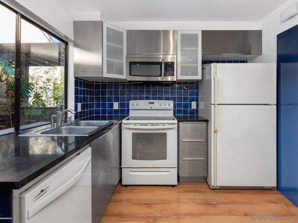 3205 Via Alicante 11, La Jolla CA 92037