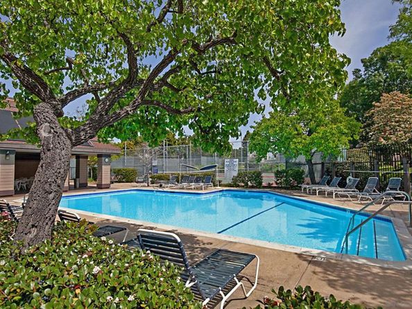 3205 Via Alicante 11, La Jolla CA 92037