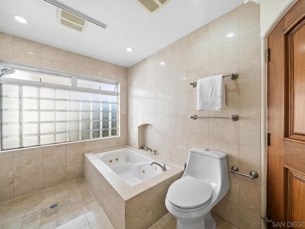 1819 Linwood St, San Diego CA 92110