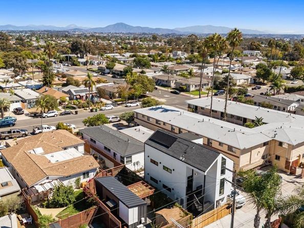 3322 28 Nile St, San Diego CA 92104