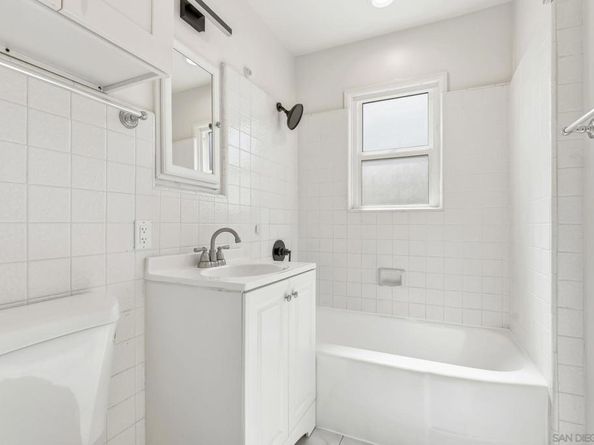 3322 28 Nile St, San Diego CA 92104