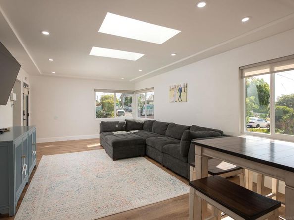 2404 Montclair St, San Diego CA 92104