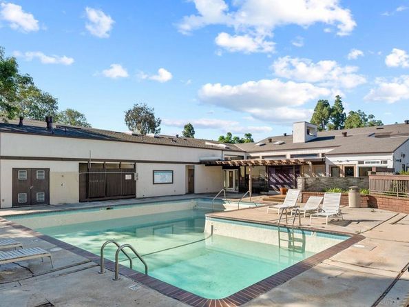 1307 Caminito Gabaldon H, San Diego CA 92108