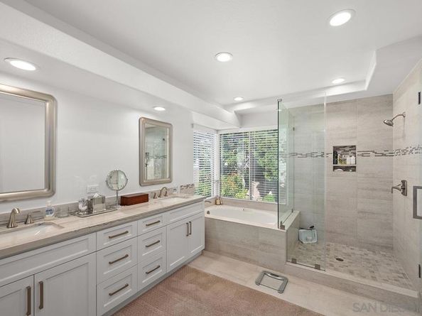 4582 Mercurio St, San Diego CA 92130