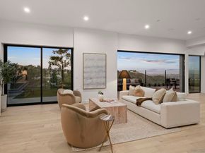 2448 Sagebrush Ct, La Jolla CA 92037