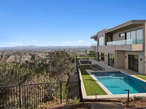 2448 Sagebrush Ct, La Jolla CA 92037