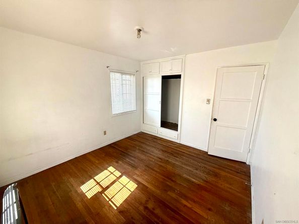 5128 La Paz Dr, San Diego CA 92114