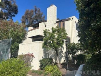 2258 Caminito Pescado