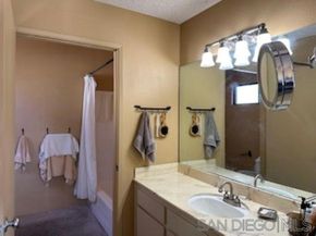 2258 Caminito Pescado 11, San Diego CA 92107
