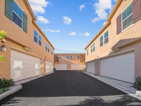 10553 Graphite St, Spring Valley CA 91977