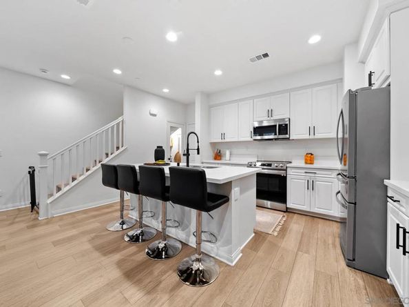 10553 Graphite St, Spring Valley CA 91977