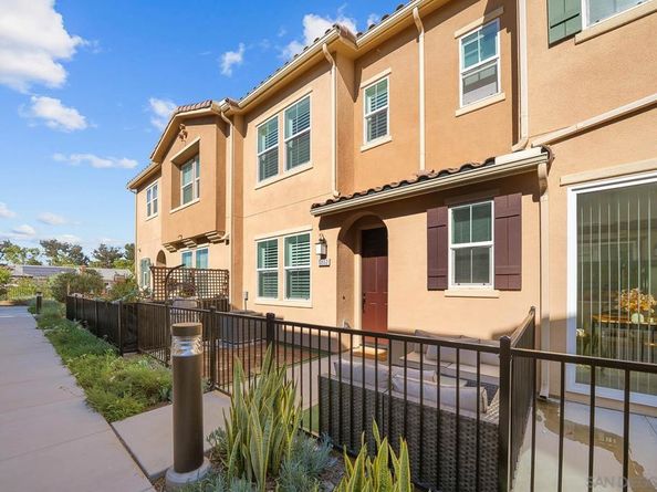 10553 Graphite St, Spring Valley CA 91977