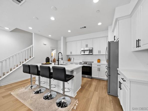 10553 Graphite St, Spring Valley CA 91977