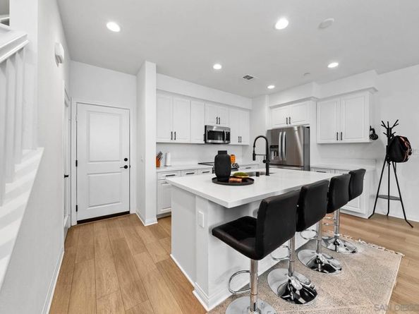 10553 Graphite St, Spring Valley CA 91977