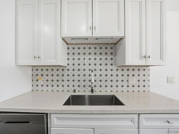 1687 Pentecost Way 4, San Diego CA 92105