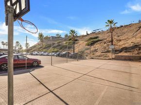 1687 Pentecost Way 4, San Diego CA 92105