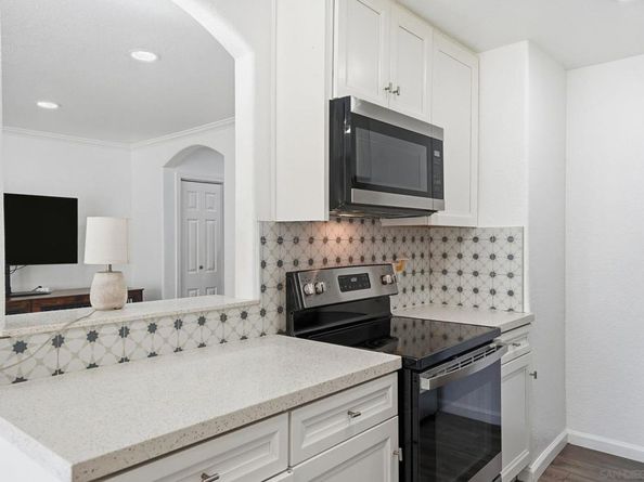 1687 Pentecost Way 4, San Diego CA 92105