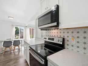 1687 Pentecost Way 4, San Diego CA 92105