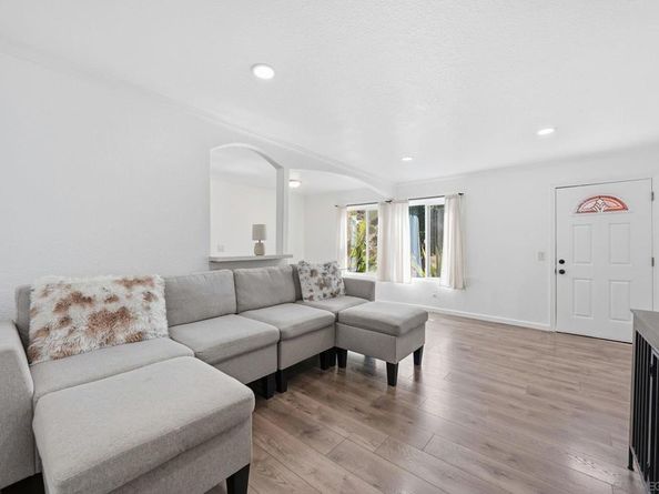 1687 Pentecost Way 4, San Diego CA 92105