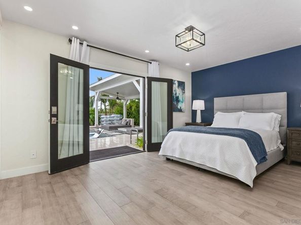 10732 Fuerte Dr, La Mesa CA 91941