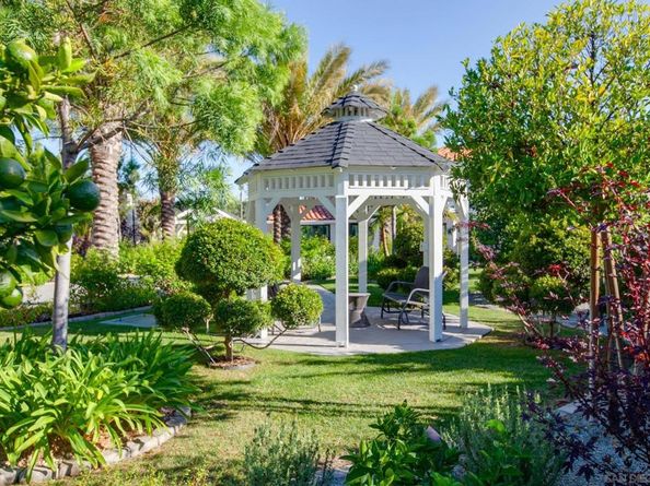 10732 Fuerte Dr, La Mesa CA 91941