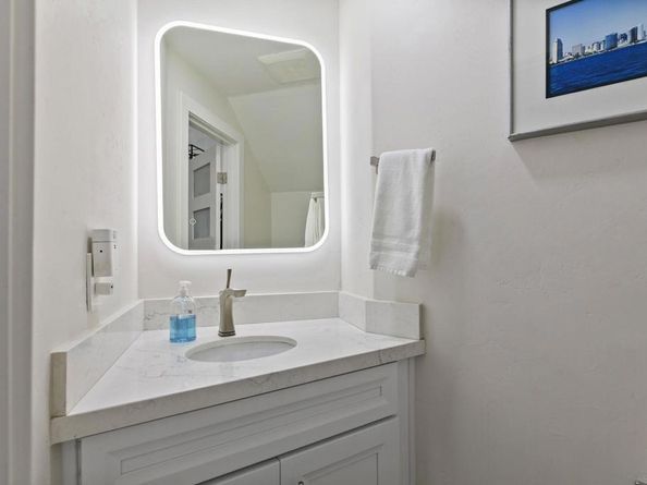 10732 Fuerte Dr, La Mesa CA 91941