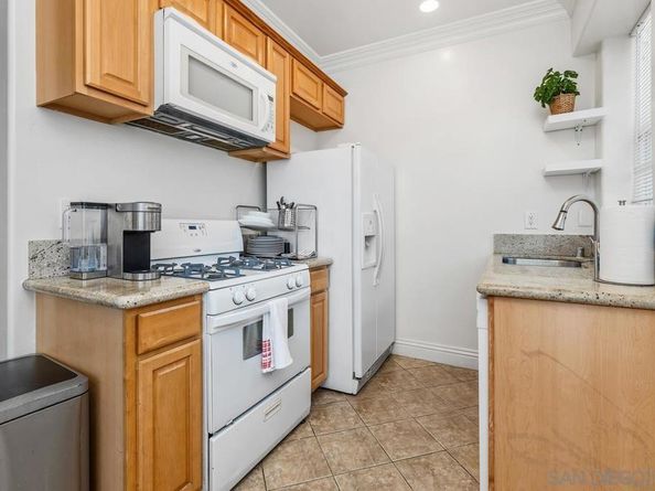 714 16 York Ct, San Diego CA 92109