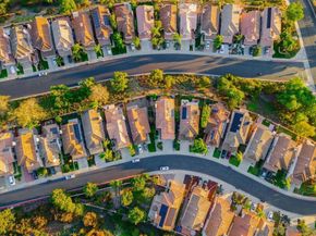 2451 Country View Gln, Escondido CA 92026