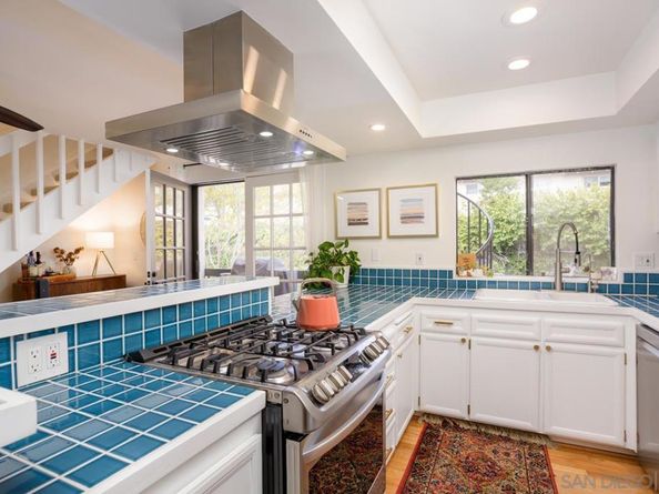 2364 Altisma Way A, Carlsbad CA 92009