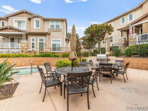 3042 Cole Grade Dr, Santee CA 92071