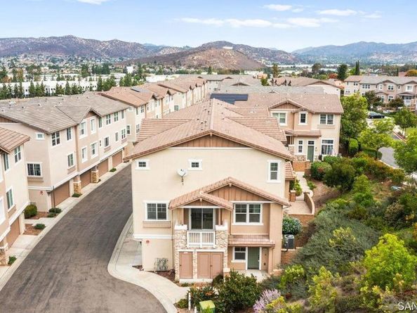 3042 Cole Grade Dr, Santee CA 92071