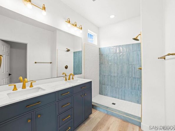 3042 Cole Grade Dr, Santee CA 92071