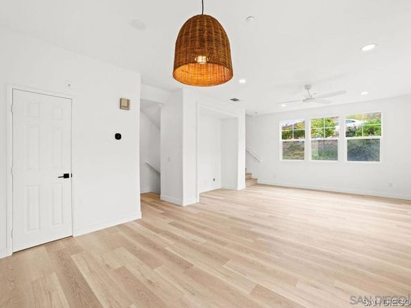 3042 Cole Grade Dr, Santee CA 92071