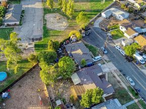 1117 Kings Rd, Escondido CA 92027