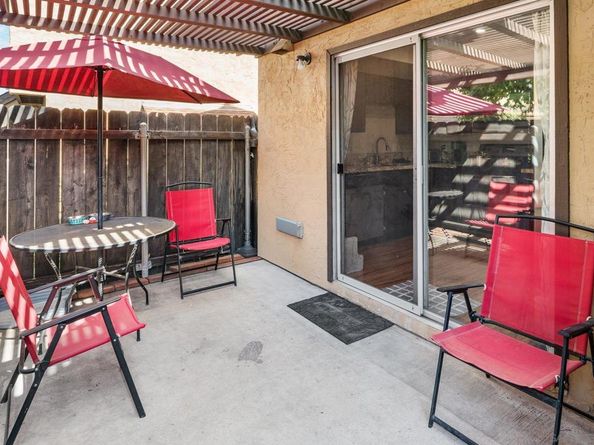 1673 Stone Edge Cir, El Cajon CA 92021