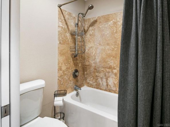 1673 Stone Edge Cir, El Cajon CA 92021