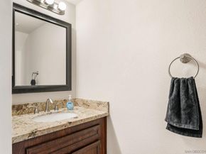 1673 Stone Edge Cir, El Cajon CA 92021