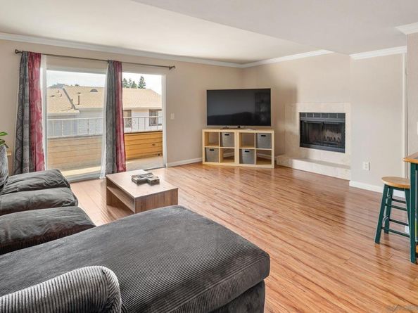 1673 Stone Edge Cir, El Cajon CA 92021