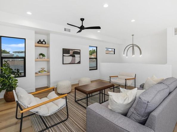 1826 Galveston St, San Diego CA 92110